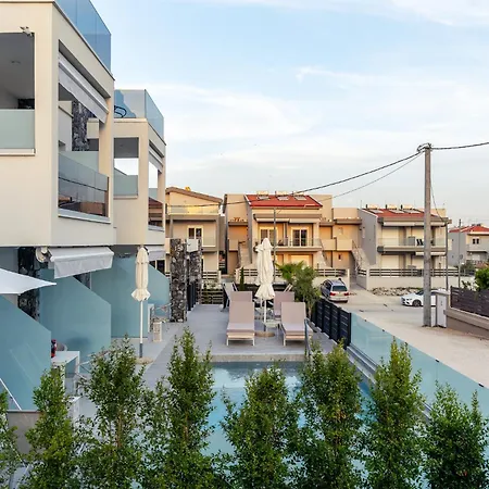 Interni Luxury Living B نيكيتي