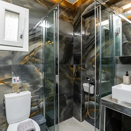 Interni Luxury Living B شقة *