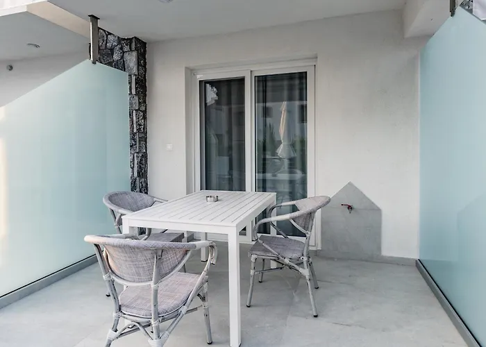 Interni Luxury Living B דירה ניקיטי